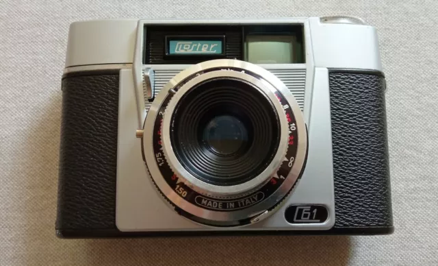 Appareil photo ancien compact au format 35mm Closter C61 - Italie 1960