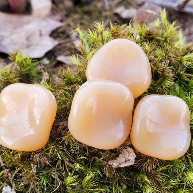 Butterscotch Opalescent Vintage Pressed Glass Beads Marble Size 14mm Focal Beads