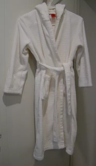 "ANKO" White dressing gown with belt & hood- square design - lined - Size 8