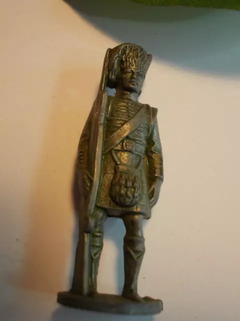 alte Zinn Figur  Soldat