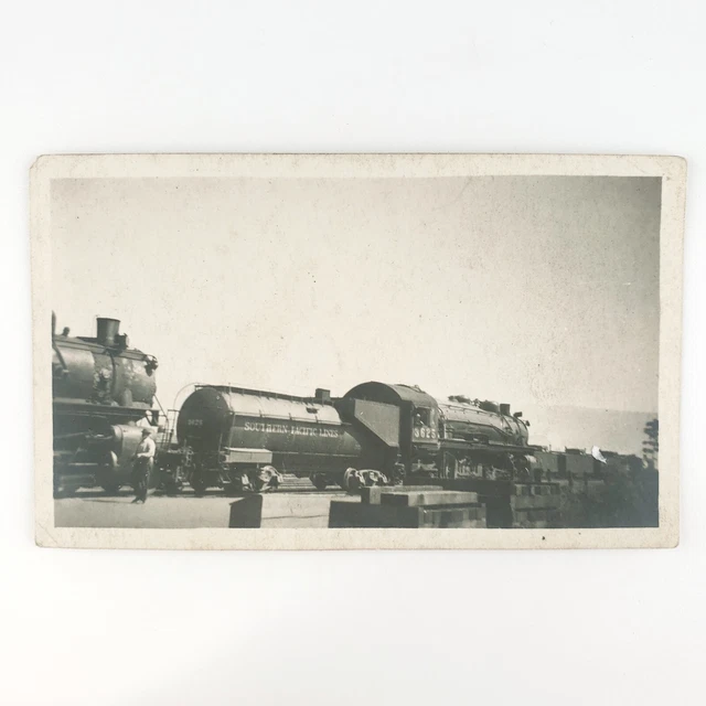 Southern Pacific Lines Locomotive Photo 1930s Railroad Train Engine RR Art D1719