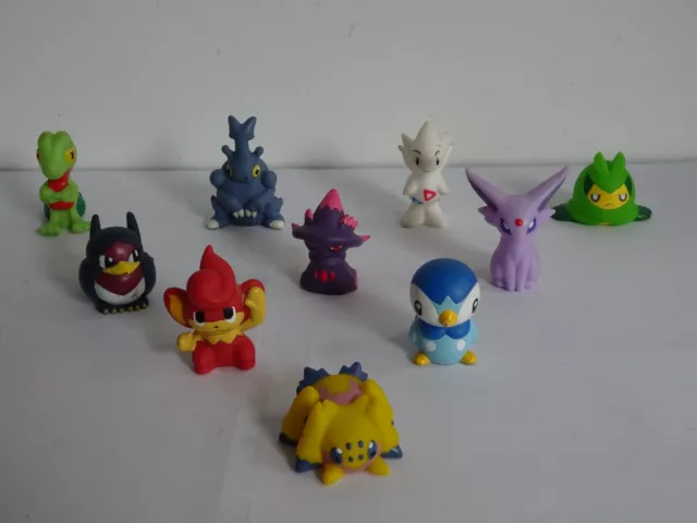 Pack 10 figurines Pokémon –