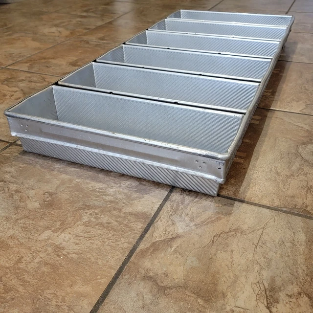 NEW Old Stock 1.5lb 6-Strap H84 Commercial Bakery Baking Bread Loaf Pan NEW Old Stock 1.5lb 6-Strap H84 Commercial Bakery Baking Bread Loaf Pan
