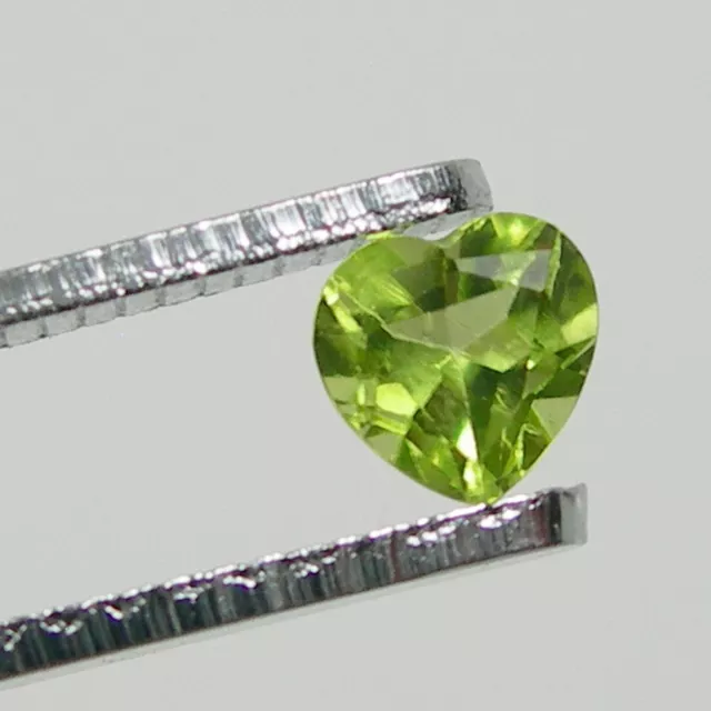 5x5 mm Heart Shape Olive Green Color Natural Peridot Loose Gemstone, 0.55 carat