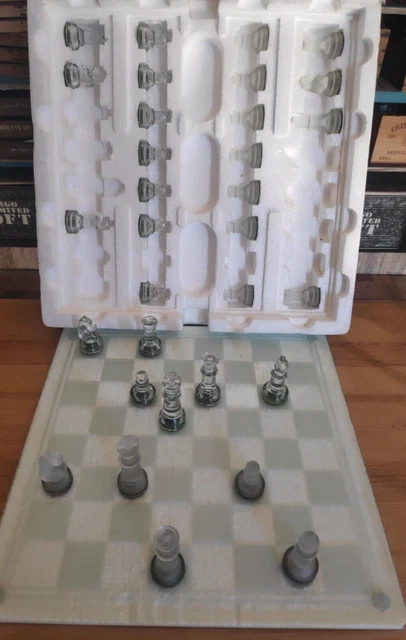 Échiquier En Verre 25x25 Cm Avec 32 Pièces - Complet, Petites Rayures