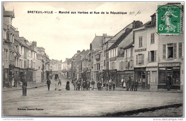 27 BRETEUIL VILLE - March of Herbs and Rue de la Republique