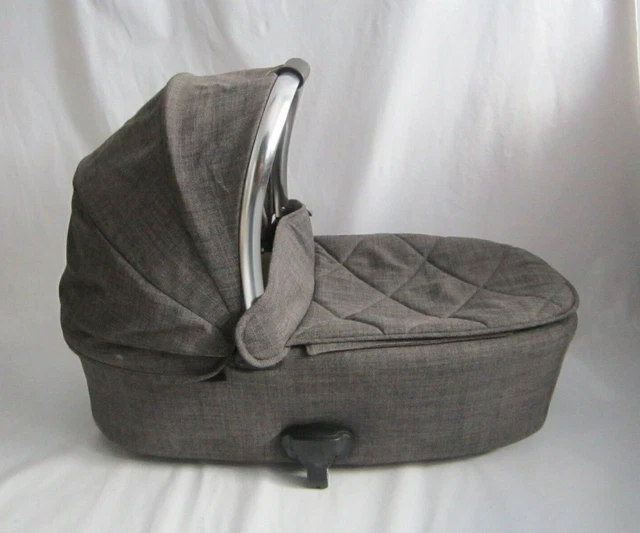 Ocarro Carrycot Mamas & Papas Signature Edition Chestnut Brown  fits Flip XT2