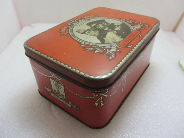 Vintage Their Majesties King George and Queen Mary Tin 1910- 1935 Jubilee