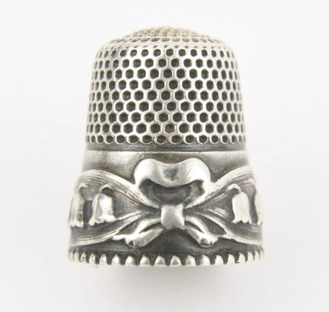 C1890 Sterling Silver Stern Bros Floral Lily of the Valley Flower Bow Thimble