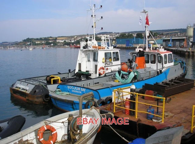 Photo  The Boojum Bay Hailing From Greenock In Scotland Moored Up In The River T