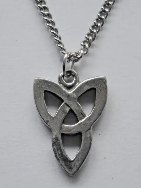 Chain Necklace #2442 Pewter CELTIC TRIPLE KNOT (17mm x 12mm) silver tone pendant