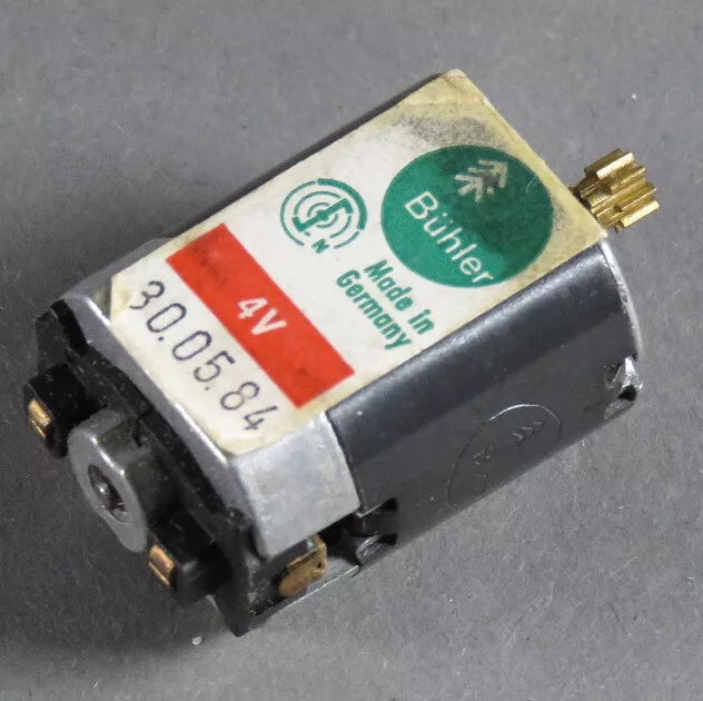 Buhler 4v motor deals lego
