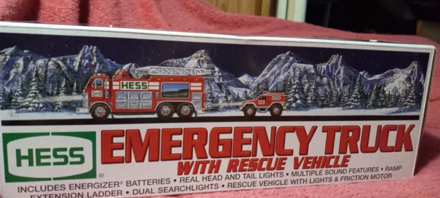 Hess 2005 Emergency Truck With Rescue Vehicle - N128