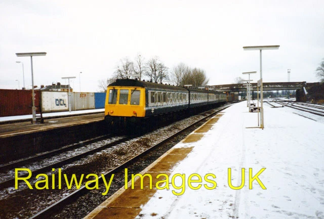 Photo Dmu Inverness RAILWAY PHOTO -DMU at Banbury 1987 £2.00 - PicClick UK