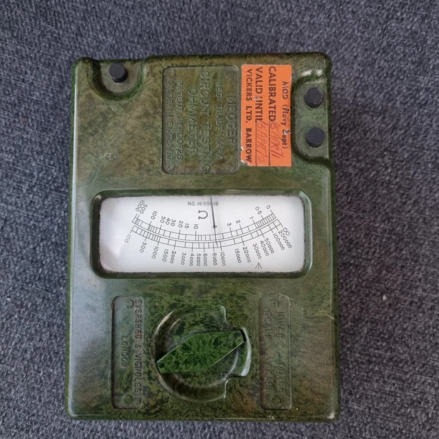 VINTAGE MILITARY RADIO TEST METER - CIRCUIT TESTING - GREEN BAKELITE c1940/50
