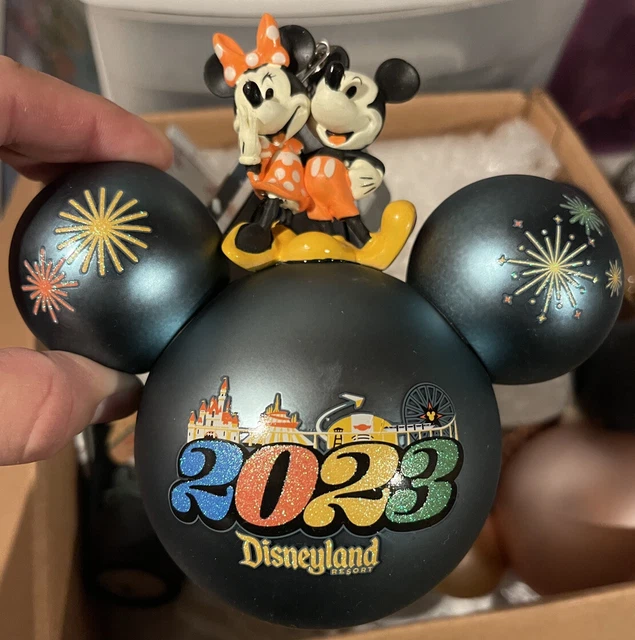 DISNEYLAND RESORT DATED 2023 Mickey Mouse and Friends Travel Tumbler