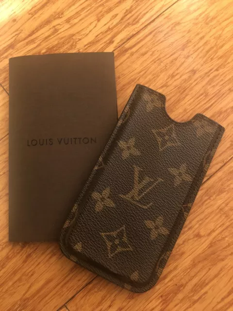 Louis Vuitton LV iPhone 14 Pro Case M81998 Monogram Brown Black