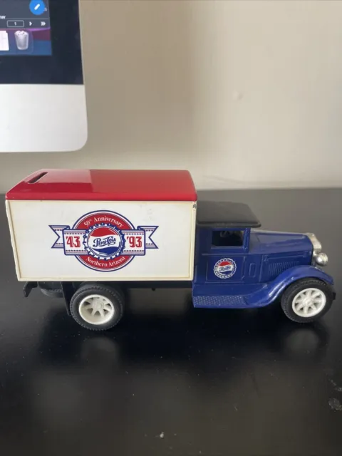 Vintage 1993 ERTL Pepsi-Cola 50th Anniversary Delivery Truck Bank #GC-5048