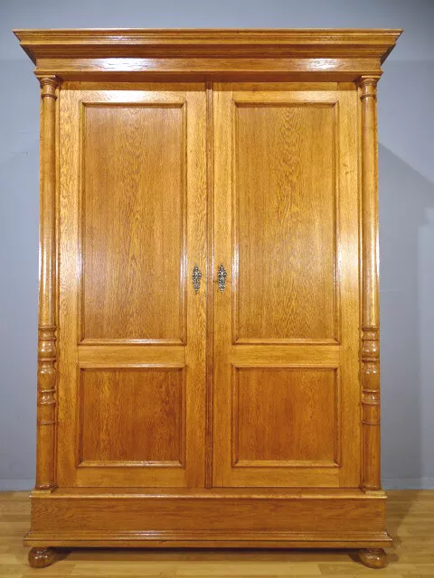 Hannis Antique Store / Grosser Gründerzeit Dielen Schrank Um 1880 / Eiche