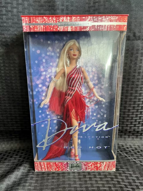 Barbie Diva Collection RED HOT SACRE MATTEL