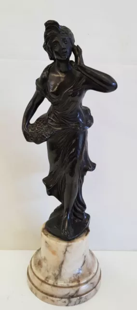 Antica Statua Scultura di Donna Dama in Metallo cm 32