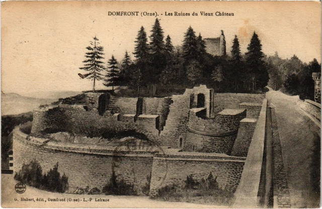 CPA DOMFRONT - Les ruines du vieux chateau (195404)