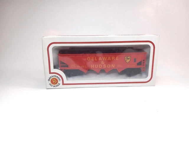 VINTAGE BACHMANN: Delaware & Hudson D&H #12312 - 4-Bay Ted Hopper Car. HO Scale