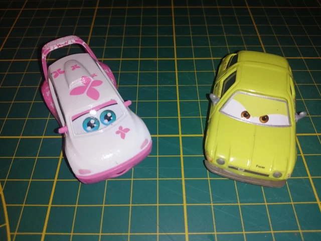 lot de  voitures cars disney pixar  mattel metal  d occasion