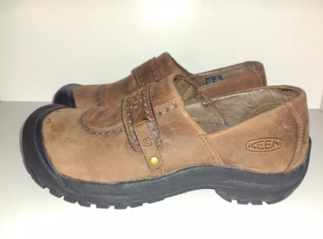Women's Active Casual Kaci Brown Leather Keen Slip on Shoe size 7