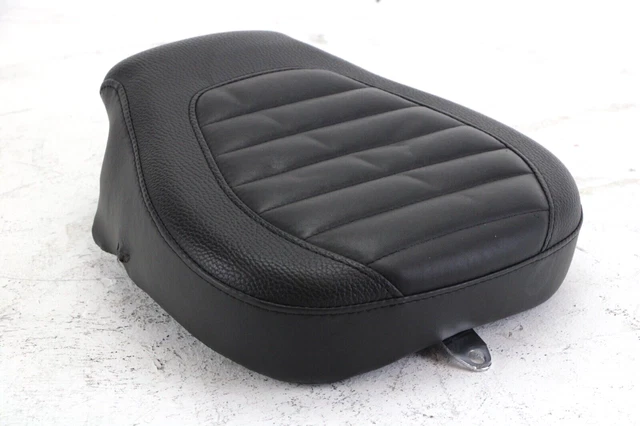 2013 Harley Road King CVO Rear Back Passenger Pillion Seat Pad 52300209