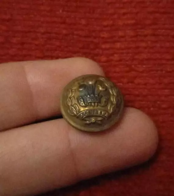 Middlesex Regiment button 18.7 mm Smith & Wright