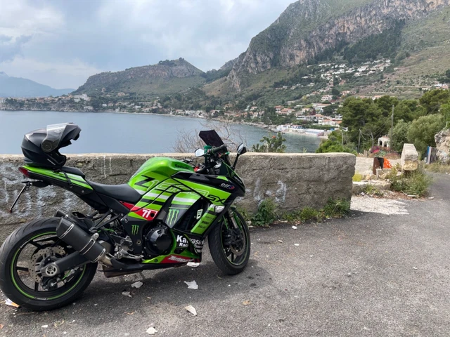 moto kawasaki z 1000 sx