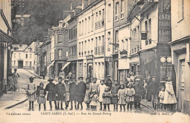 Bourg-Saint-Andéol - BOURG ST ANDEOL (BsA) La place de la Concorde - la
