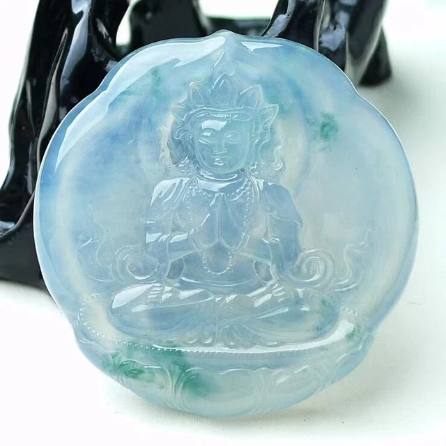 起胶 100% Natural Translucent Icy Green Jadeite Jade Pendant Kwanyin YX0903