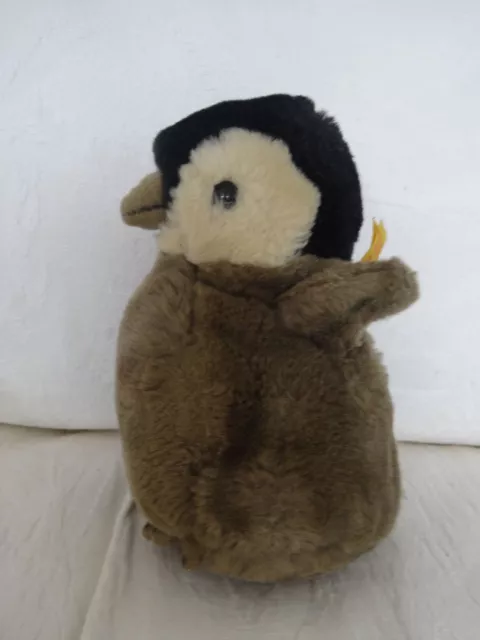 Steiff Baby Pinguin LARILI ca. 18 cm Plüschtier mit Knopf und Fahne