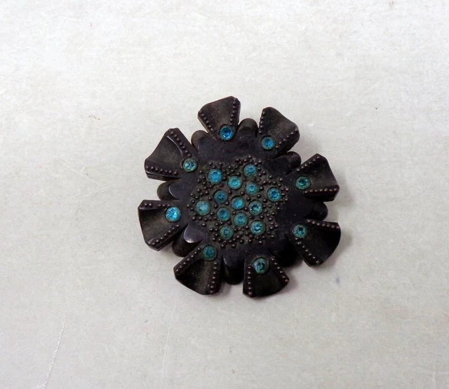 Broche Bijou Biche Cerf Animal de la Forêt en Métal Doré - Bijoux des