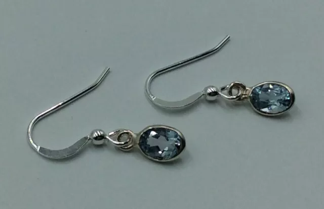 Stunning Small Pair Of Sterling Silver 925 Natural Oval Blue Topaz Drop Earrings