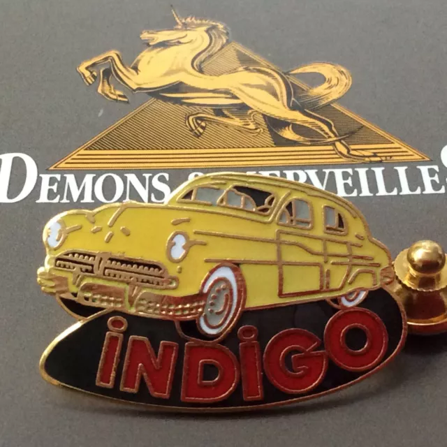 Pin's Folies❤️ Demons et Merveilles  Voiture Car  Americaine Indigo