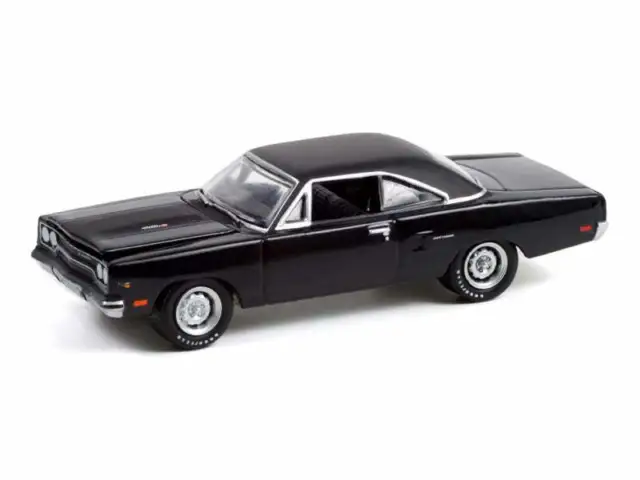 1970 Plymouth Road Runner Black Diecast 1:64 Scale Model Car - Greenlight 37240C