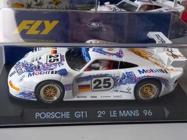 Carrera 25402 – Porsche 911 GT1 Evo Le Mans 1997 – Voiture De Slot Occasion