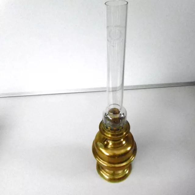 Antigua Lámpara De Aceite Bronce