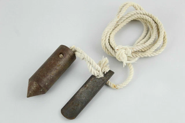 Ancien PLOMB en Fer à Maçonnerie, Outil de Maçon COMPLET ET FONCTIONNEL