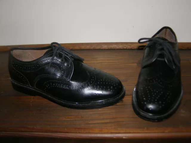 Superbes chaussures garçon 37 cuir noir, neuves, cérémonies !!!