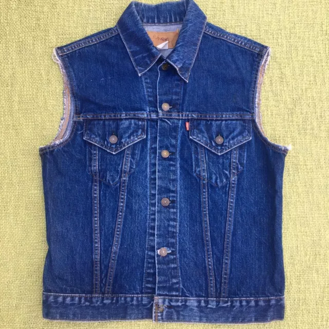 Vintage 70s Levi’s vest Fits Medium