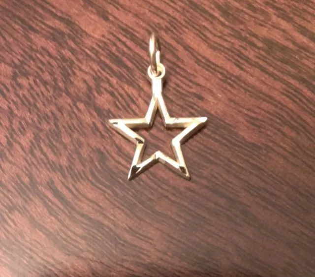 14K Yellow Gold Diamond Cut Star  Pendant Charm  0.79 Inch