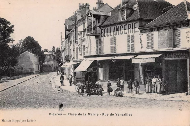 Cpa 91 Bievres / Place De La Mairie / Rue De Versailles / Boulangerie
