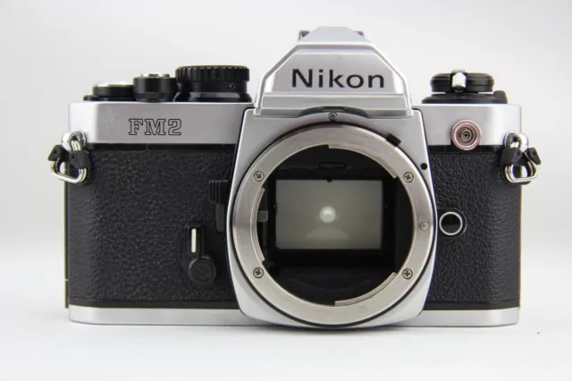 Nikon FM2 analoge Spiegelreflexkamera silber # 10723