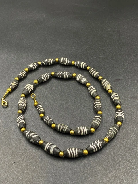 Ancient Old antique Pyu dynasty Glass beads rare trade  From southeast Asia 2