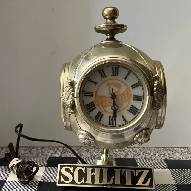 Vintage Schlitz Brewing Co Register Light Clock 1972. Light Works Clock Works