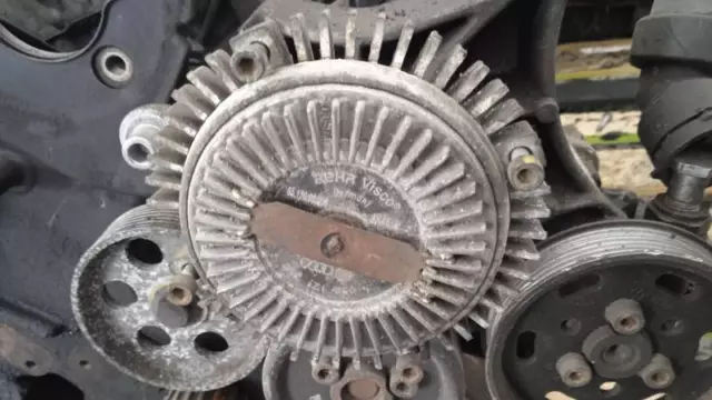 058121350    Radiator viscous fan clutch for Volkswagen Passat 1998 FR1743644-42